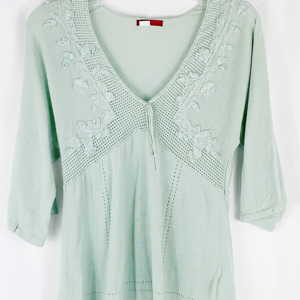 V-neck Sweater 3/4 sleeve Size S